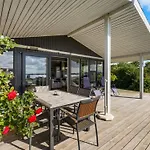 Dorathea - 360m From The Sea By Interhome *