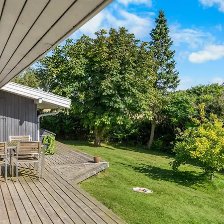 Dorathea - 360m From The Sea By Interhome *