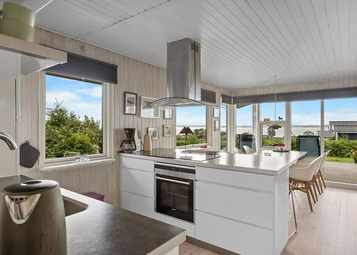 Dorathea - 360m From The Sea By Interhome *