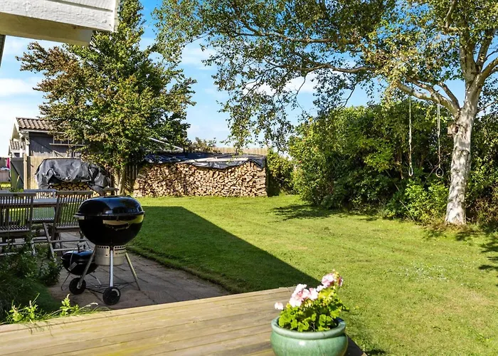 Dorathea - 360m From The Sea By Interhome