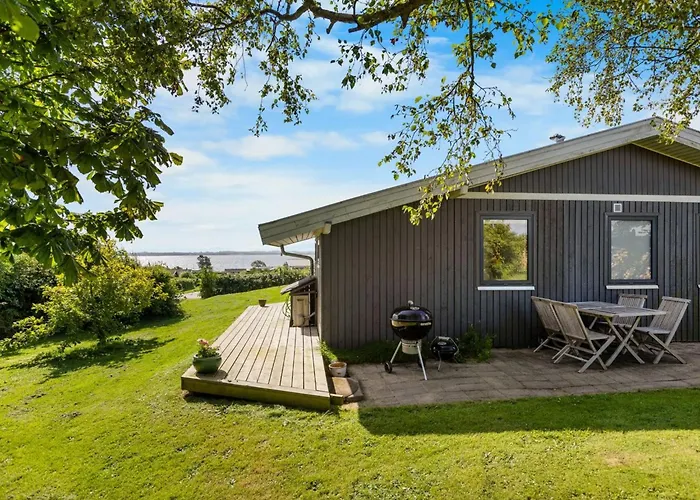 Dorathea - 360m From The Sea By Interhome *